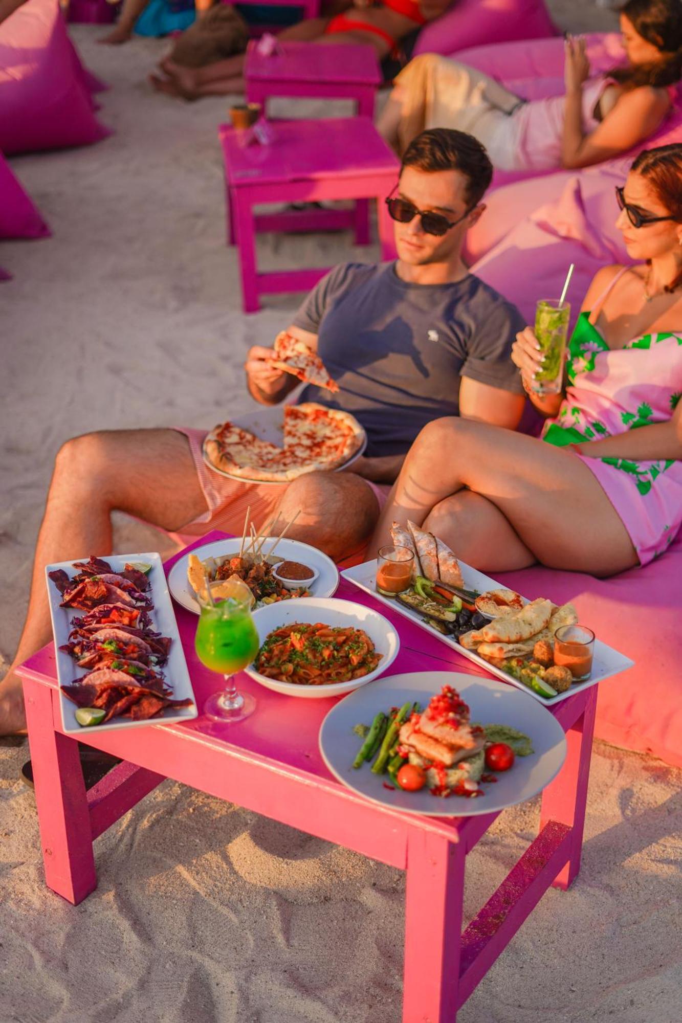 Pinkcoco Gili Trawangan - Constant Surprises - For Cool Adults Only Otel Dış mekan fotoğraf