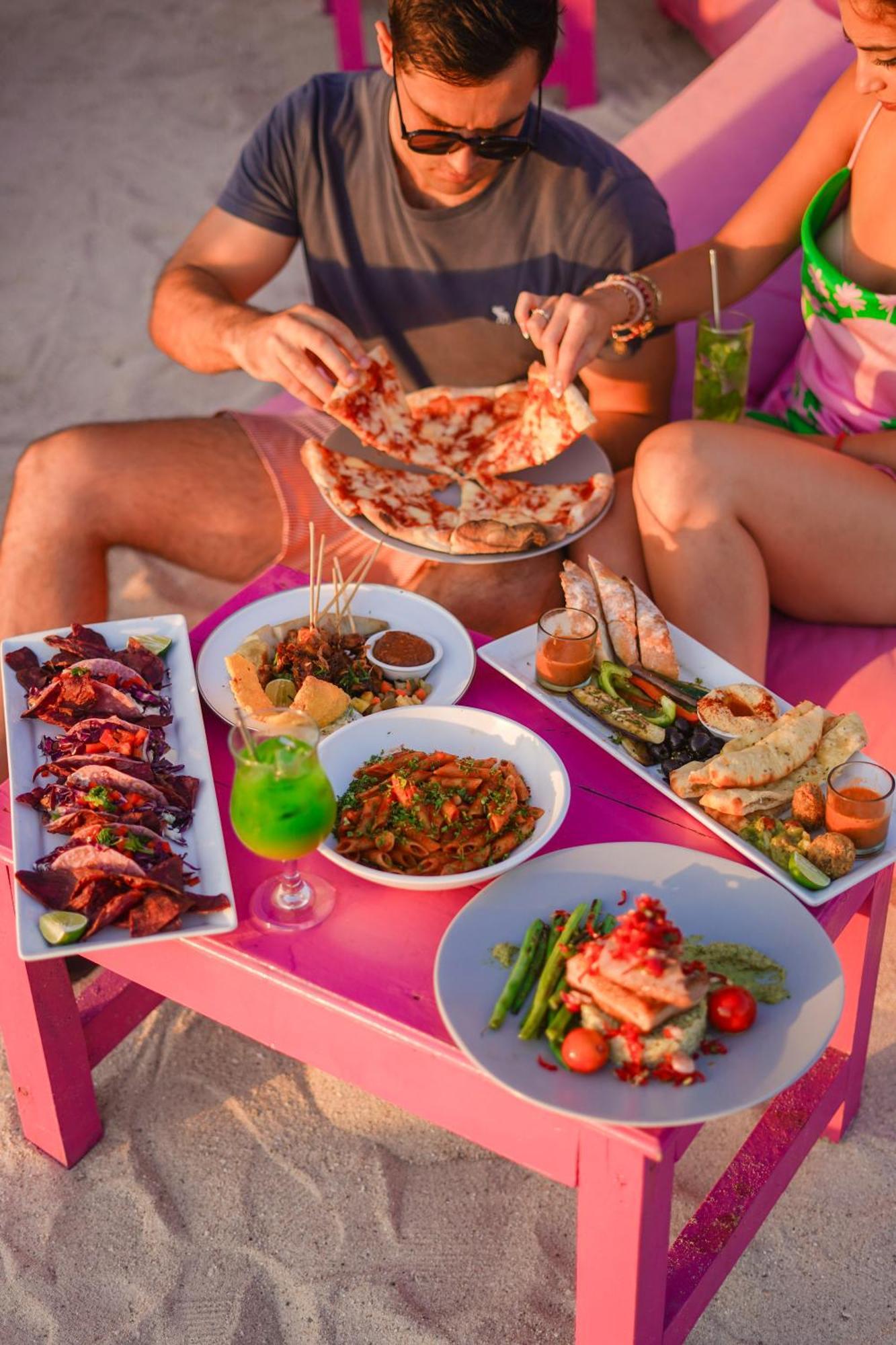 Pinkcoco Gili Trawangan - Constant Surprises - For Cool Adults Only Otel Dış mekan fotoğraf