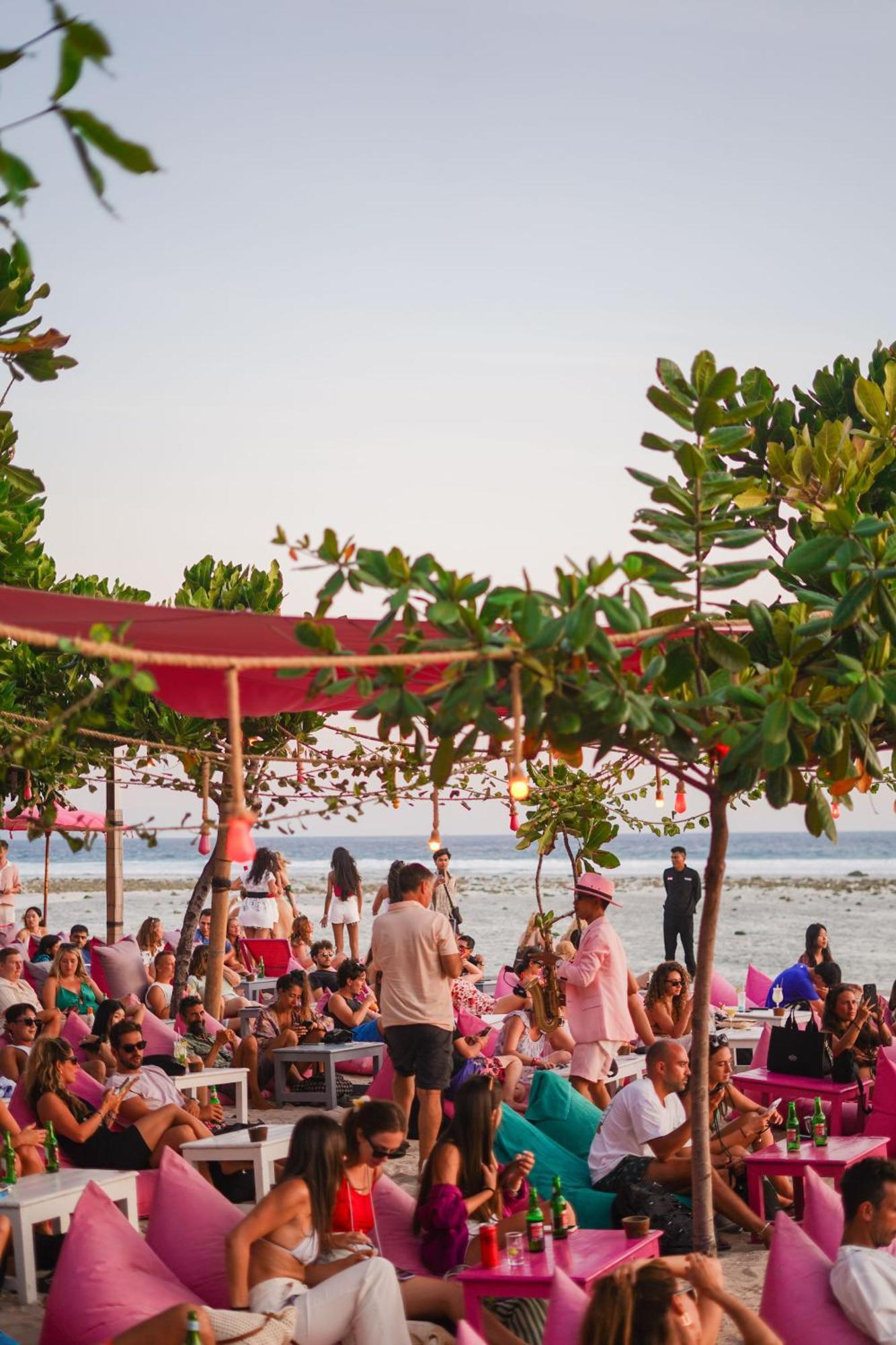 Pinkcoco Gili Trawangan - Constant Surprises - For Cool Adults Only Otel Dış mekan fotoğraf