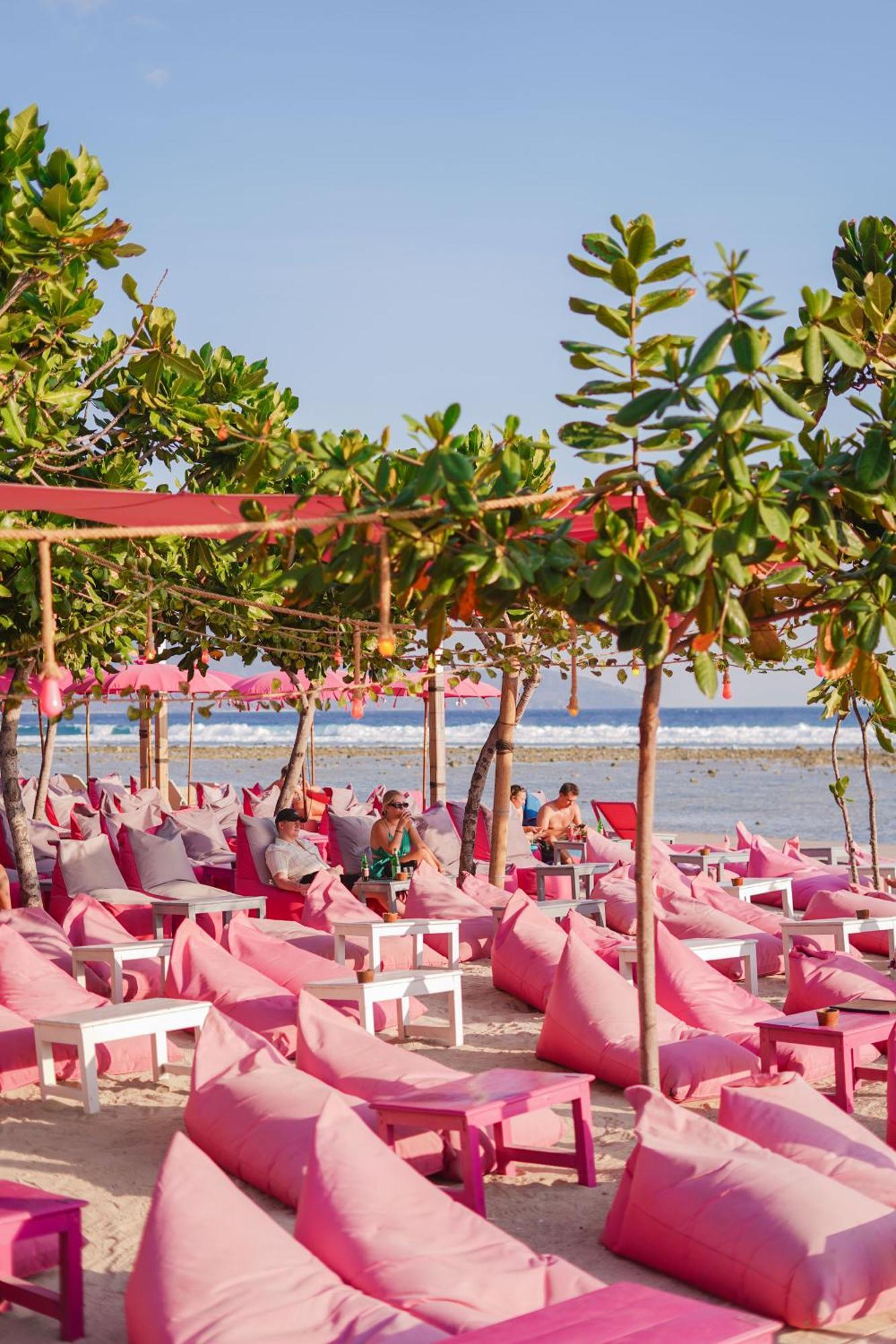 Pinkcoco Gili Trawangan - Constant Surprises - For Cool Adults Only Otel Dış mekan fotoğraf